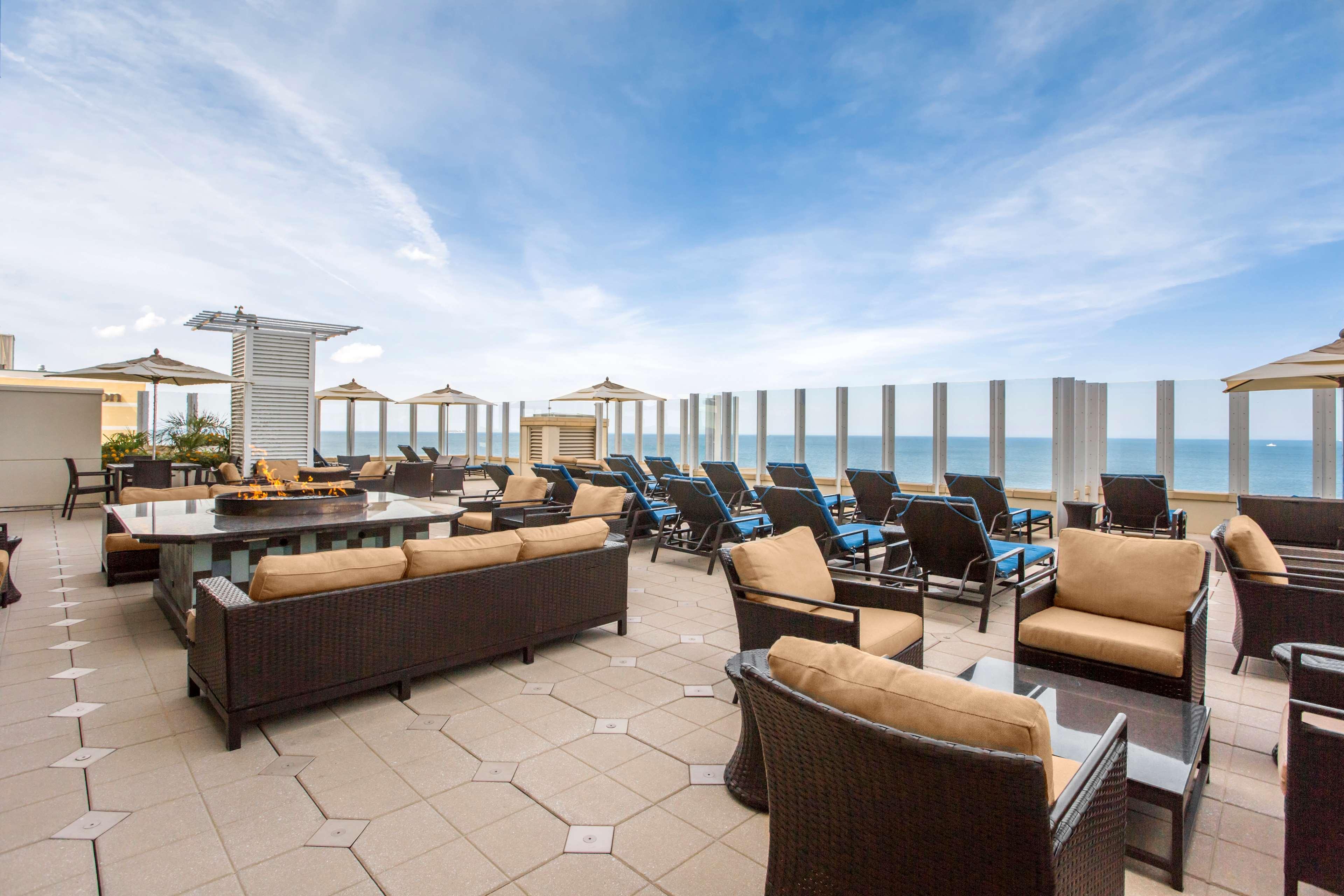 Hilton Vacation Club Oceanaire Virginia Beach Exterior photo