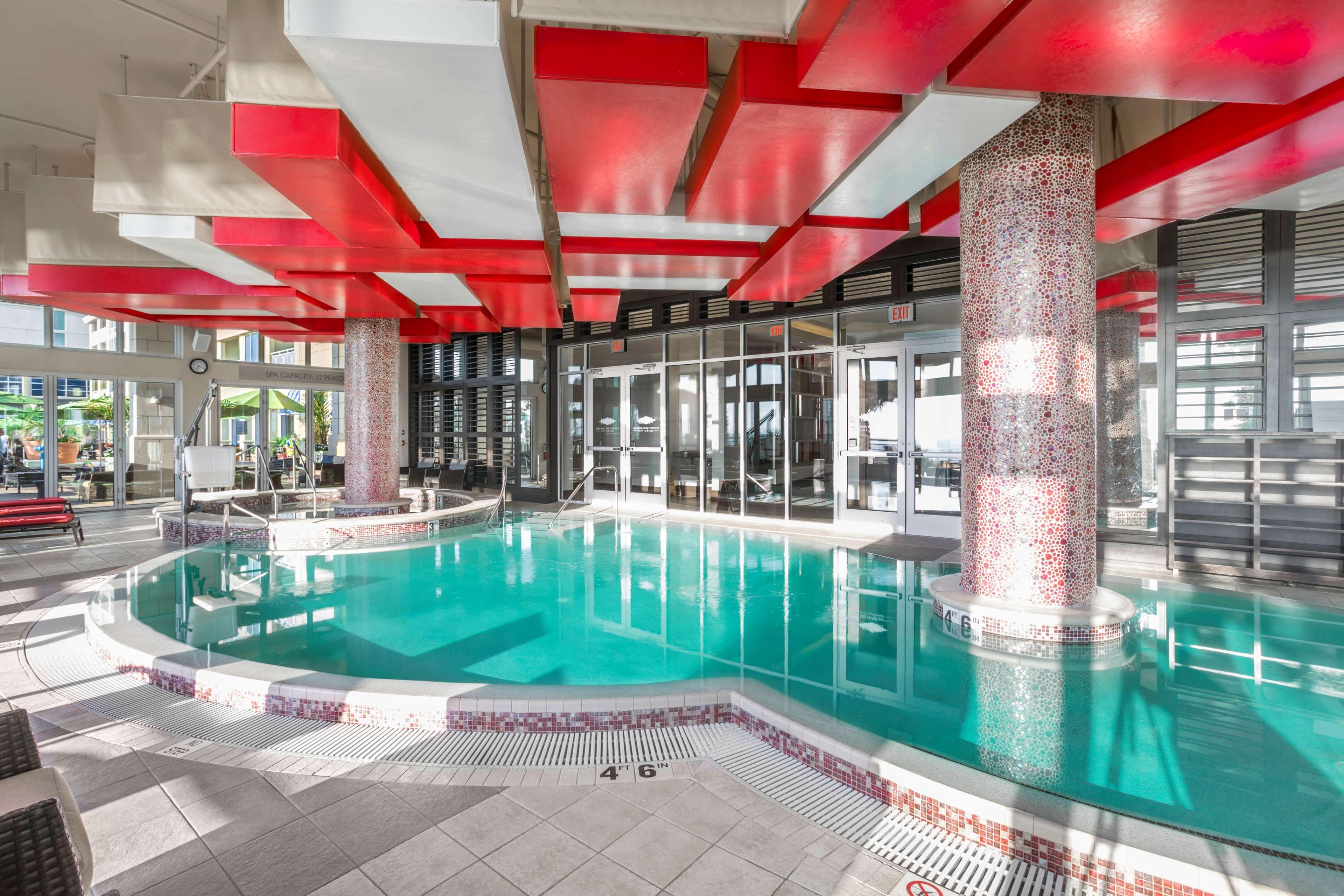 Hilton Vacation Club Oceanaire Virginia Beach Exterior photo
